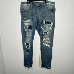 First Row distressed jeans size 40/32